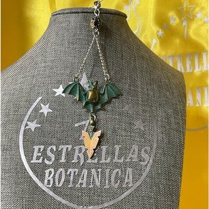 Charm pendant bow arrow and bat gothic